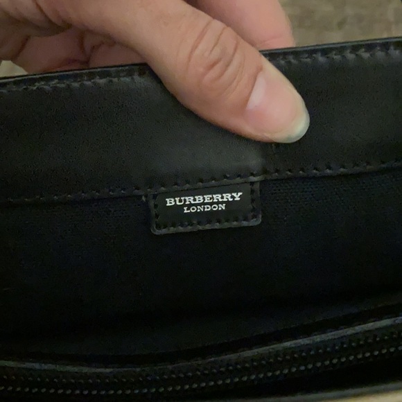 SALE❤️ NWOT Burberry Bucket Bag Shoulder Purse - Picture 6 of 7